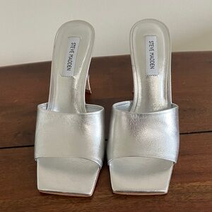 Steve Madden Metallic Silver Mules